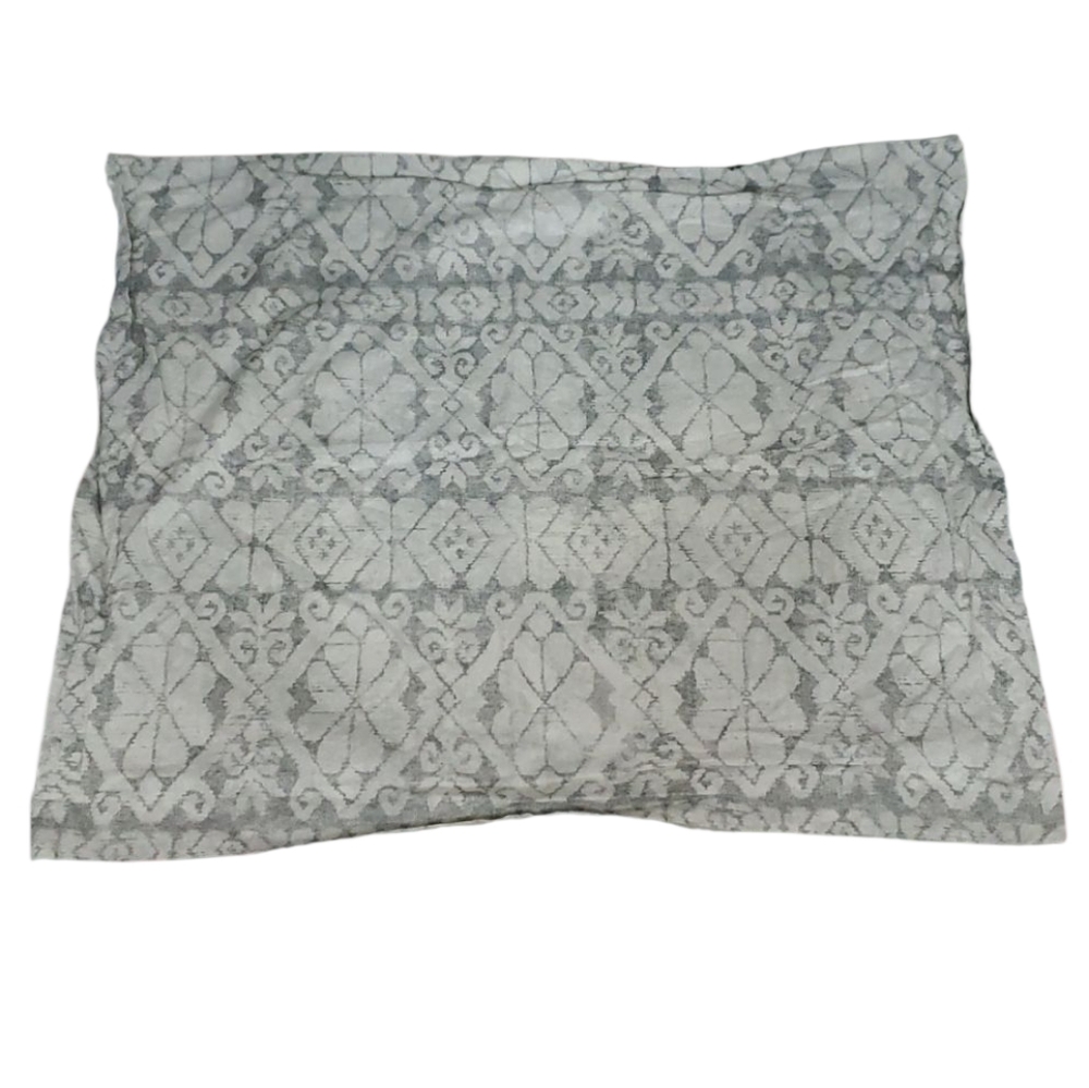 Pottery Barn White/Gray Cotton 2 Pillow Shams . 24" X 28"